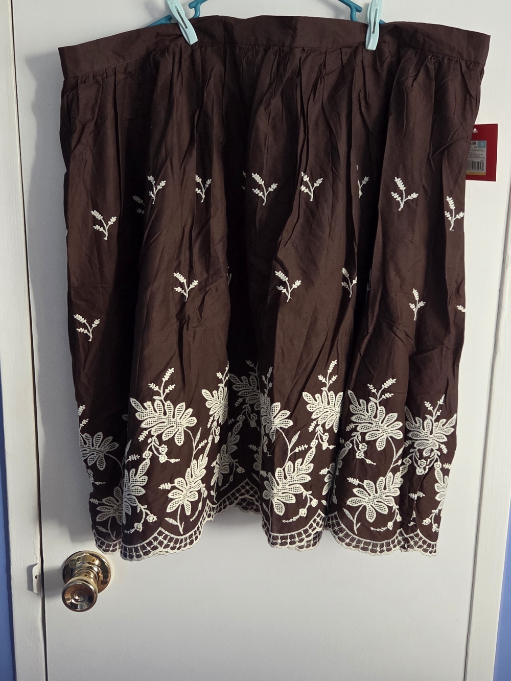 Isaac Mizrahi Brown Midi Skirt with White Floral Embroidery